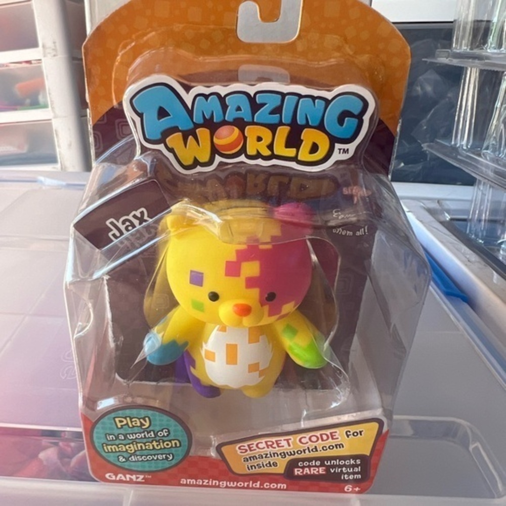 Amazing World Figures Jax Bear (From the Creators of Webkinz)
New